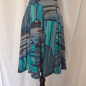 LulaRoe Madison Skirt Blue Print Size S - pockets!